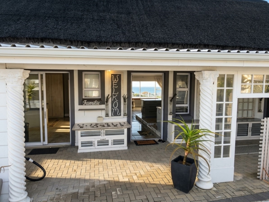 3 Bedroom Property for Sale in Cannon Rocks Eastern Cape